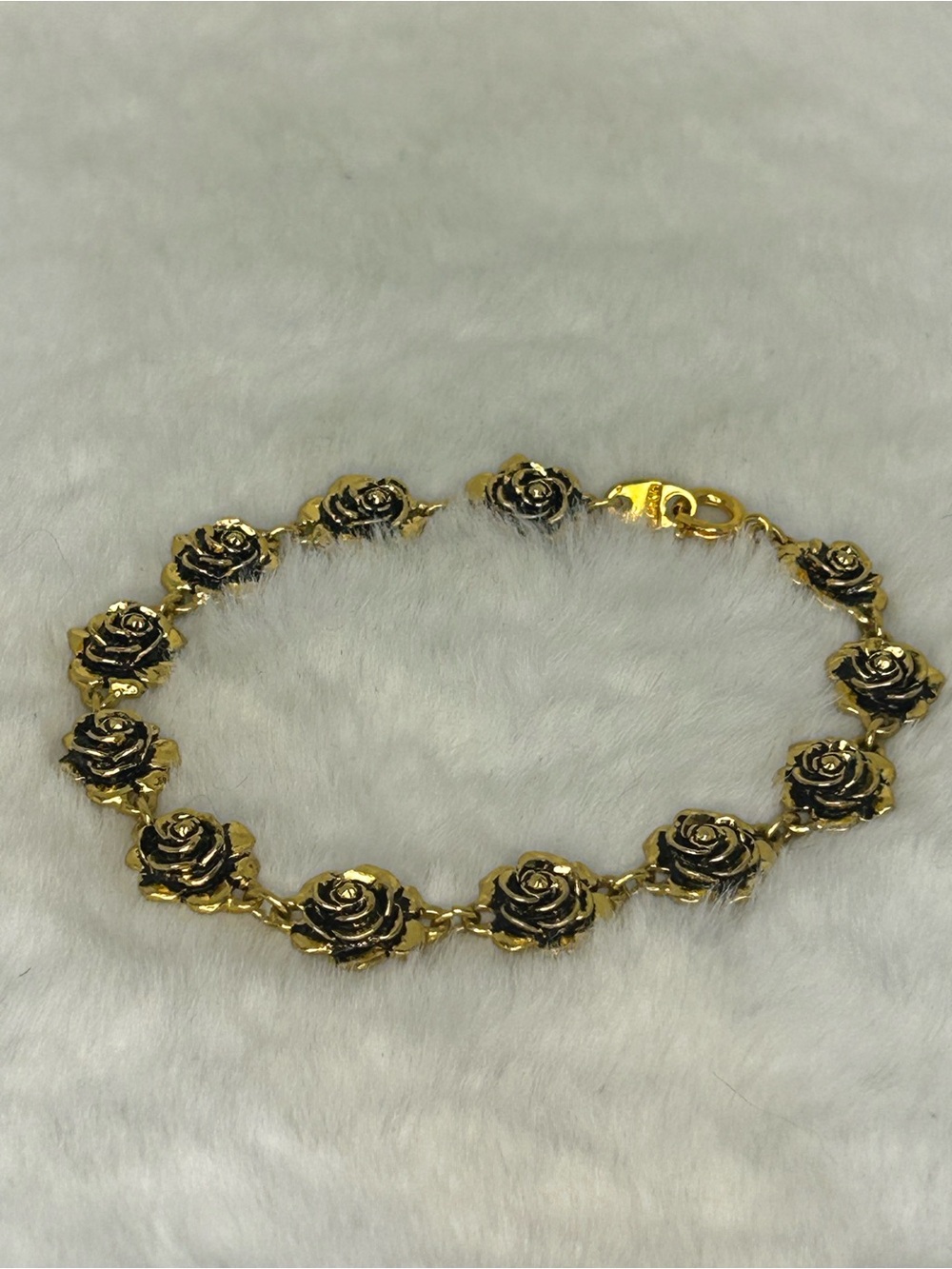 VINTAGE AVON ROSETTES CHAIN LINK BRACELET